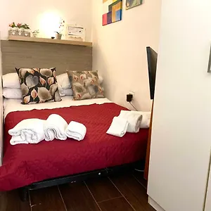 La Casina Di Santa Chiara Wifi, Netflix , Napoli Italia