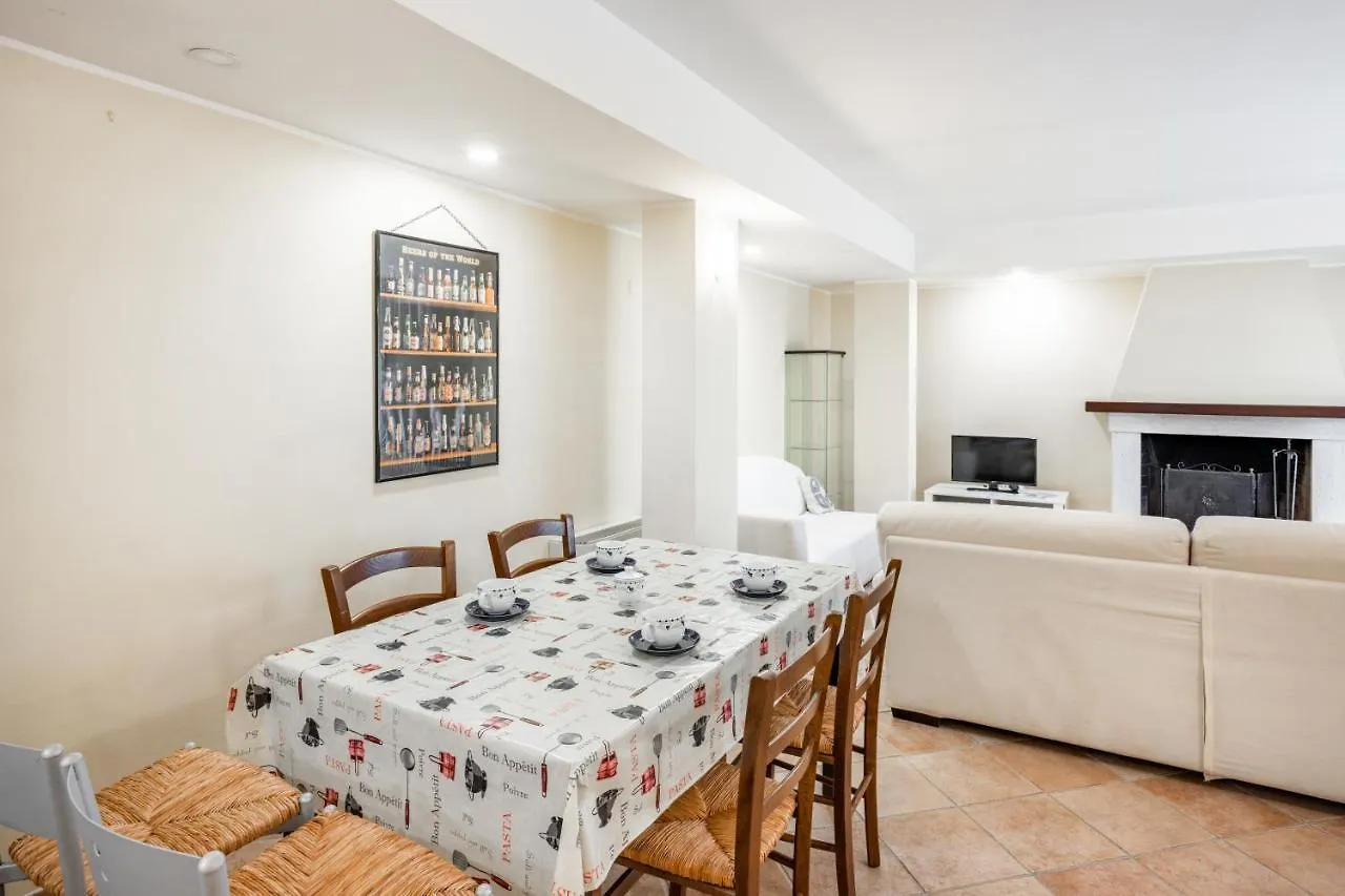 Oak House Apartments With Parking Perugia 0*,  Italy