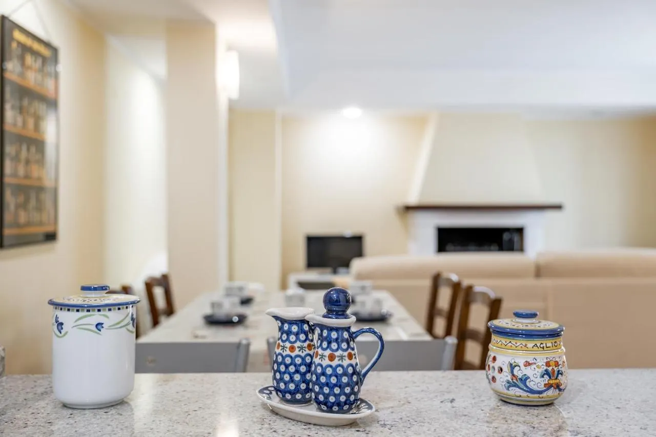 Oak House Apartments With Parking Perugia 0*,  Italy
