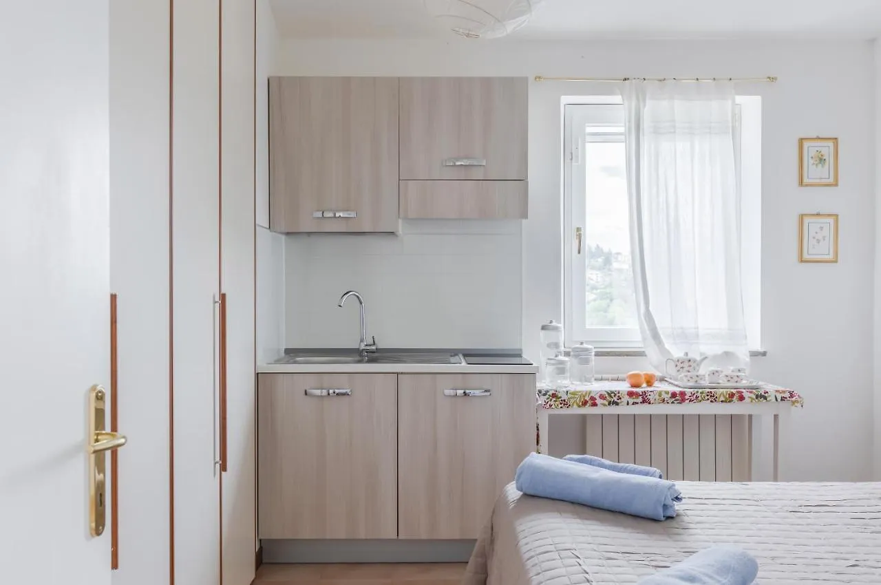 Oak House Apartments With Parking Perugia 0*,